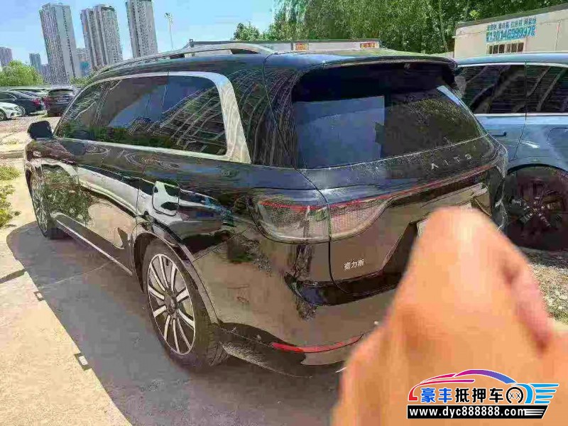 24年华为问界轿车抵押车出售
