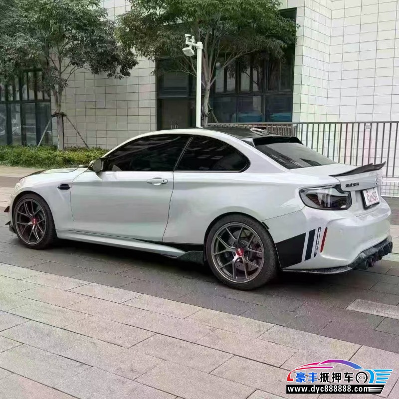 19年宝马M2轿车抵押车出售