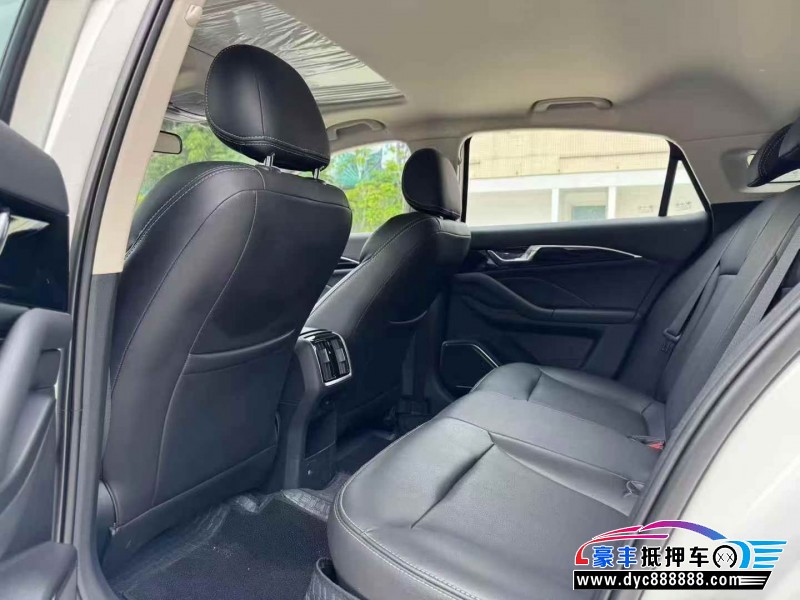 25年奔腾B70轿车抵押车出售