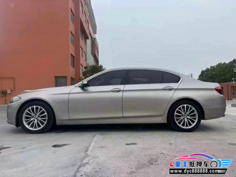 17年宝马5系轿车抵押车出售