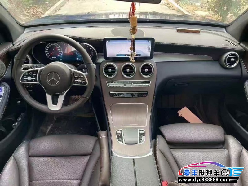 22年奔驰GLC轿车抵押车出售