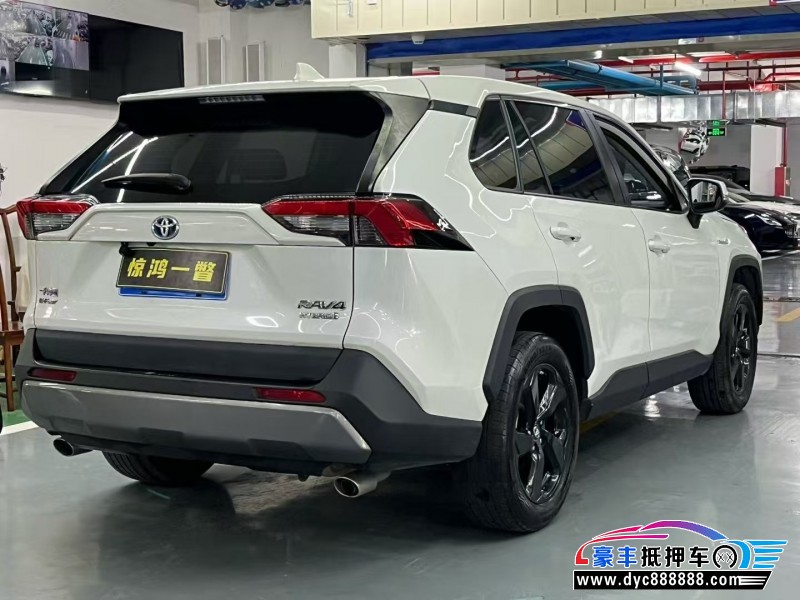 21年丰田RAV4轿车抵押车出售