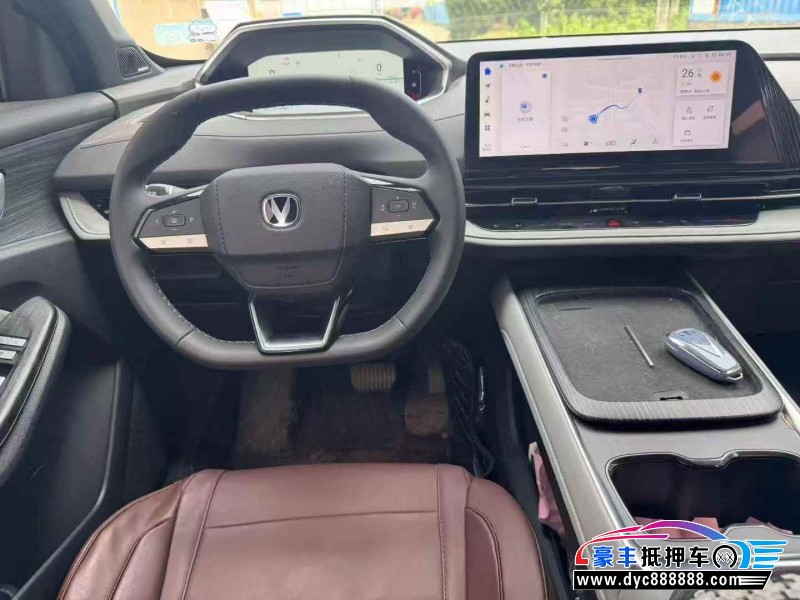 25年长安长安CS55轿车抵押车出售