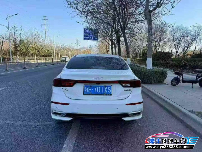 23年起亚K3轿车抵押车出售