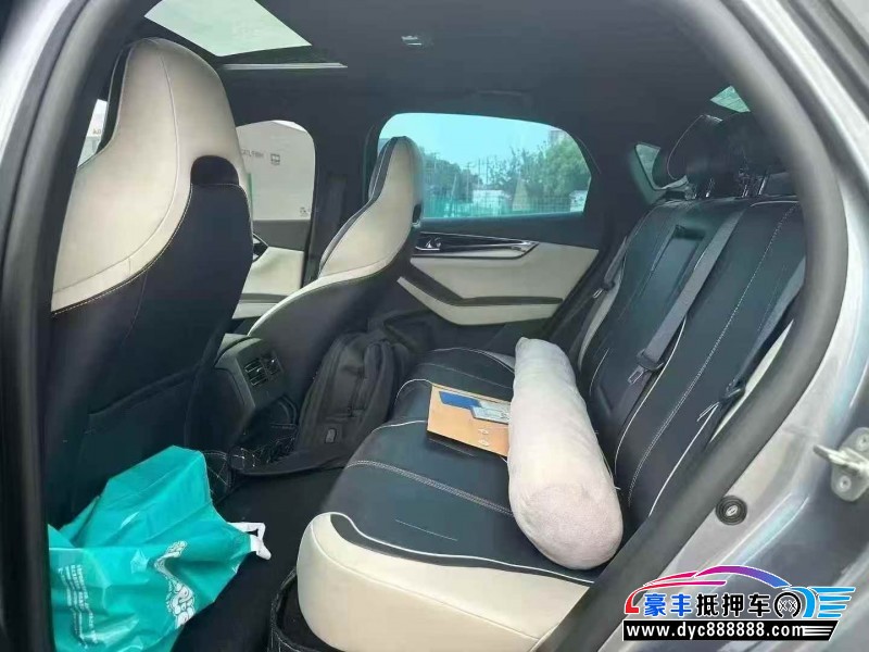 22年比亚迪秦轿车抵押车出售