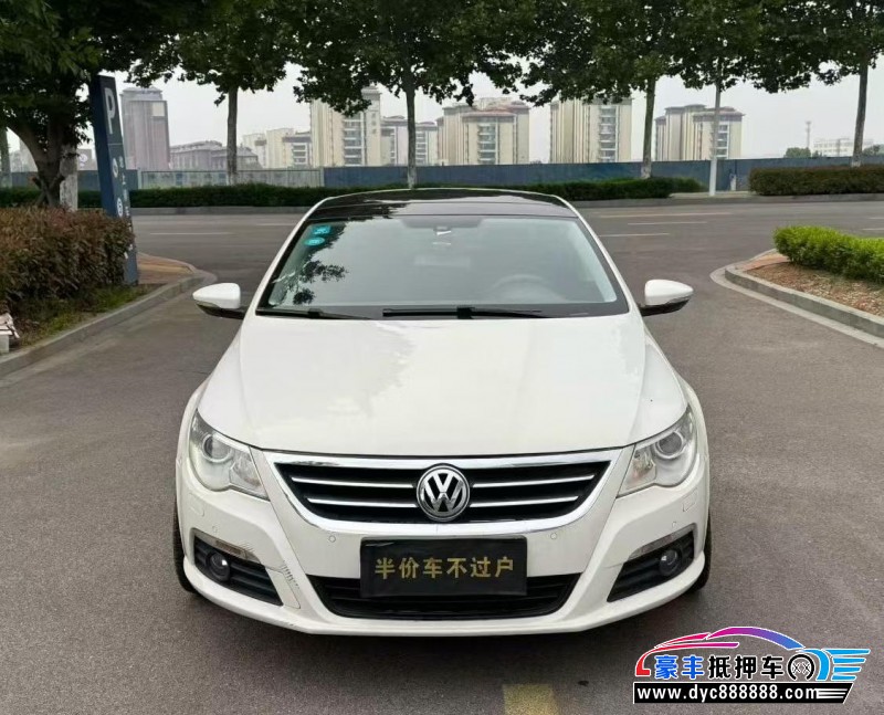 抵押车出售12年大众CC轿车