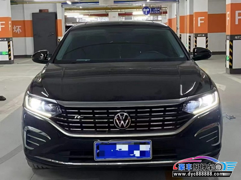 抵押车出售24年大众帕萨特轿车