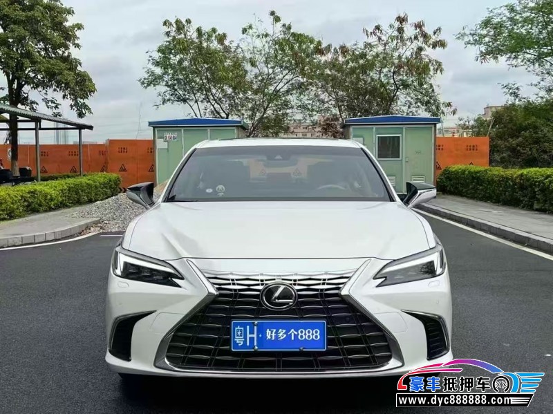 抵押车出售25年雷克萨斯ES轿车