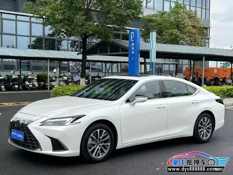 25年雷克萨斯ES轿车抵押车出售