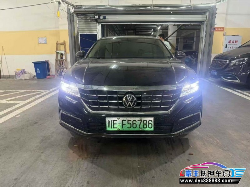 抵押车出售21年大众帕萨特轿车