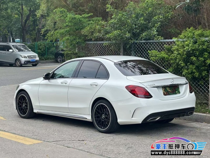 20年奔驰C轿车抵押车出售