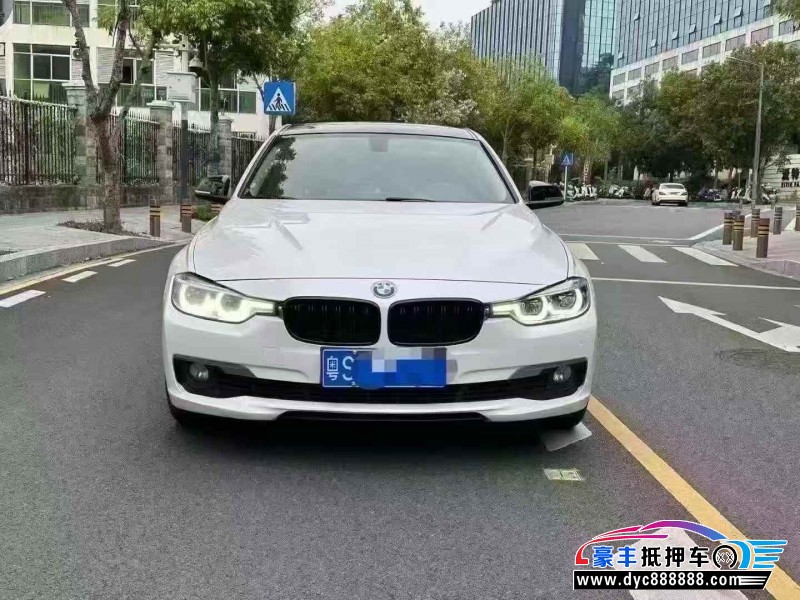 抵押车出售18年宝马3系轿车