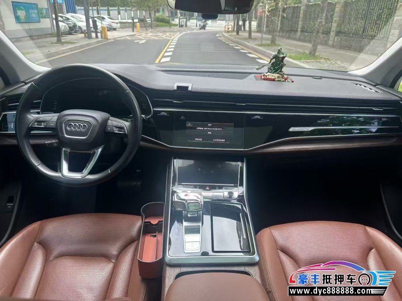 20年奥迪Q7轿车抵押车出售