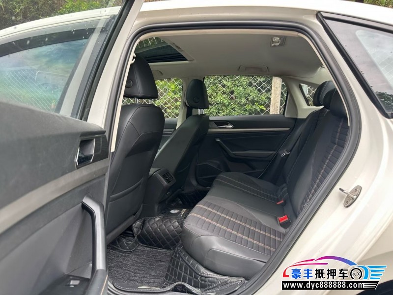 20年大众朗逸轿车抵押车出售