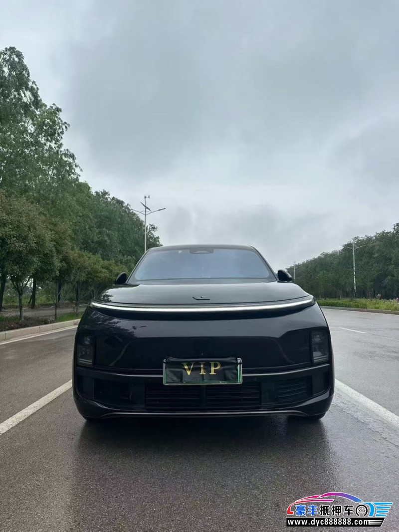 23年理想L8SUV抵押车出售