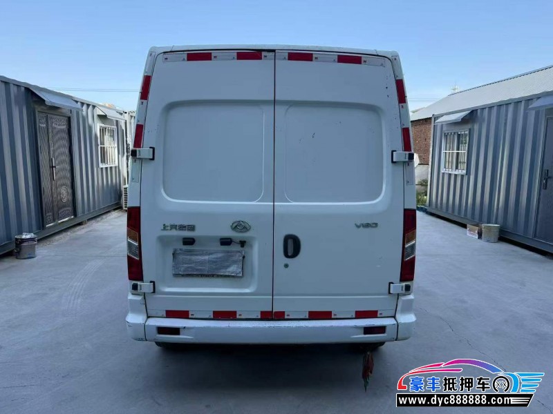 21年上汽大通V80轿车抵押车出售