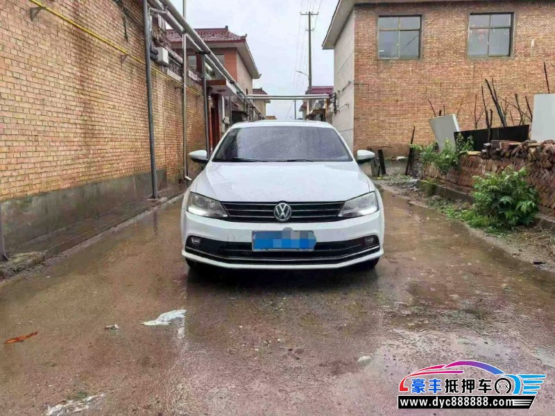 17年大众速腾轿车