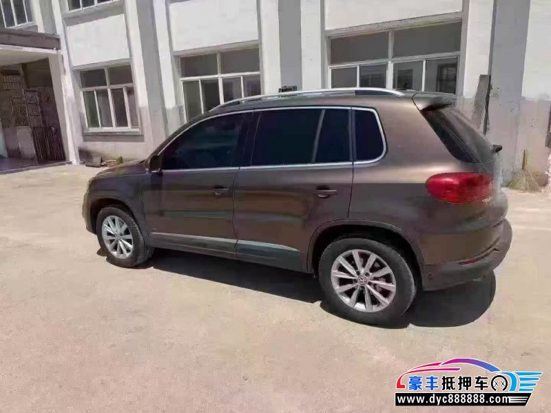 12年大众途观轿车抵押车出售