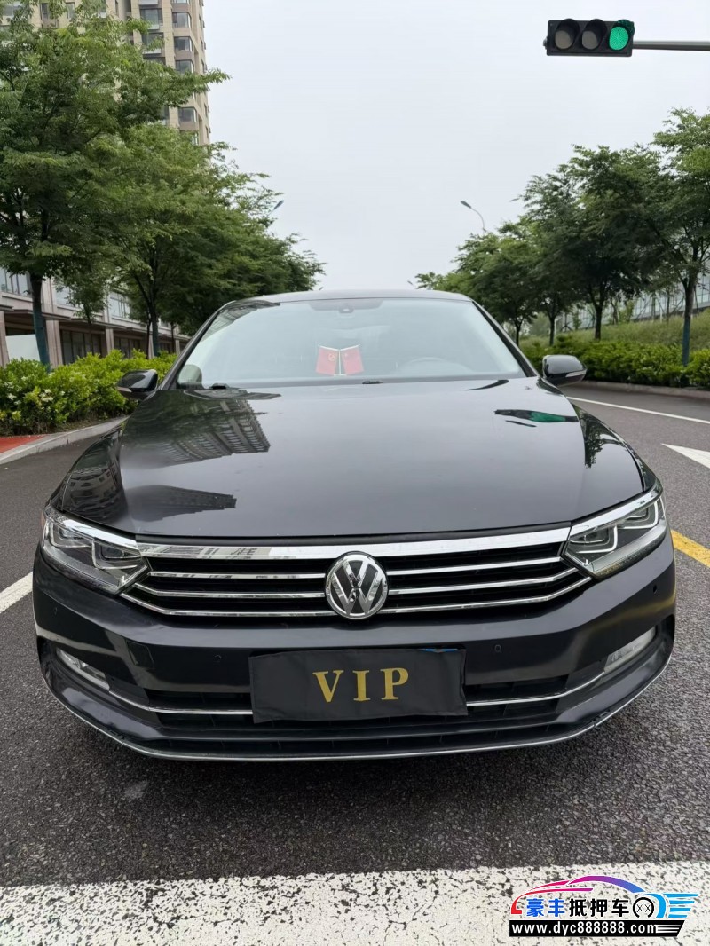 18年大众迈腾轿车抵押车出售