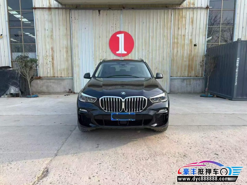 抵押车出售19年宝马X5轿车
