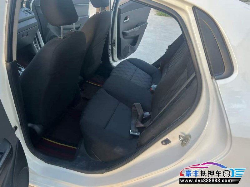 15年起亚K2轿车抵押车出售