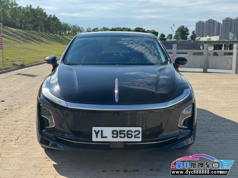 25年红旗EQM5轿车抵押车出售