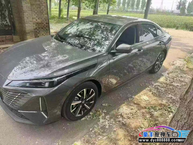 26年长安逸动轿车抵押车出售