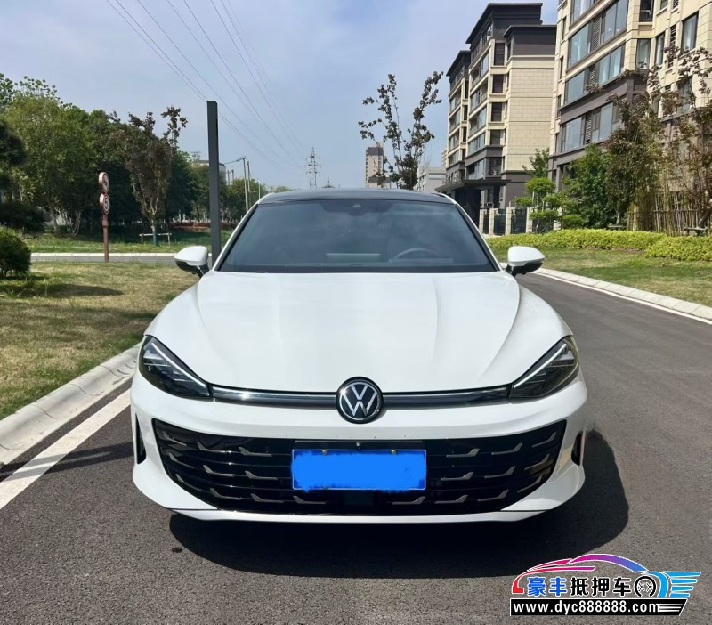 抵押车出售25年大众凌渡轿车