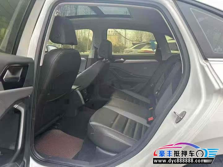 21年大众速腾轿车抵押车出售