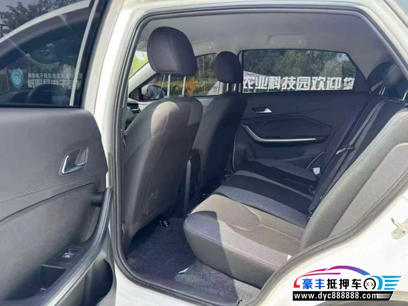 25年奇瑞瑞虎3x轿车抵押车出售