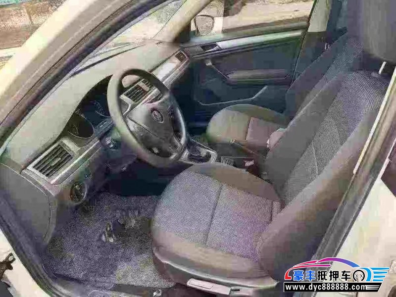 21年大众宝来轿车抵押车出售
