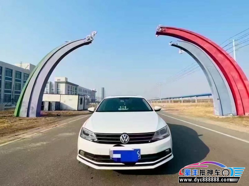 抵押车出售19年大众速腾轿车