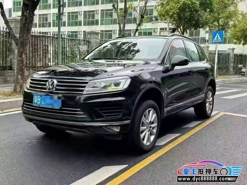 17年大众途锐轿车抵押车出售