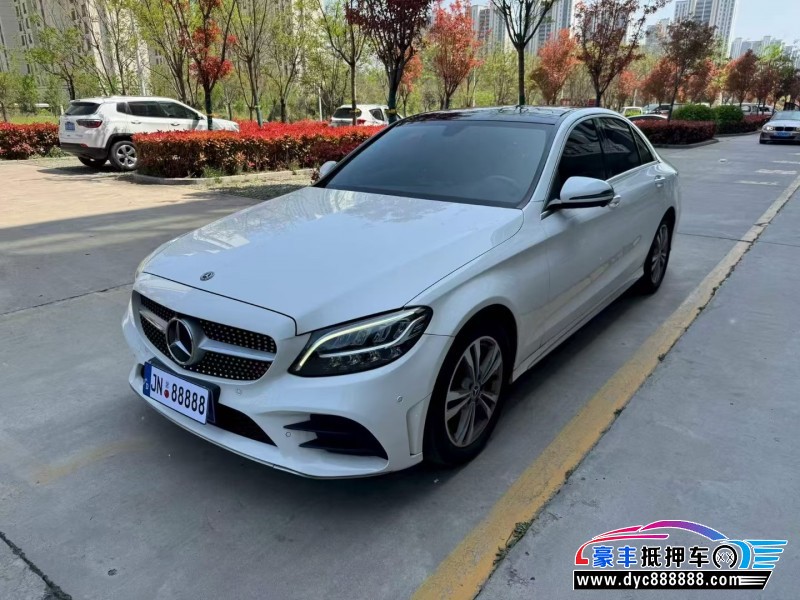 21年奔驰C轿车抵押车出售