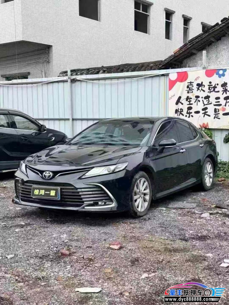 22年丰田凯美瑞轿车抵押车出售