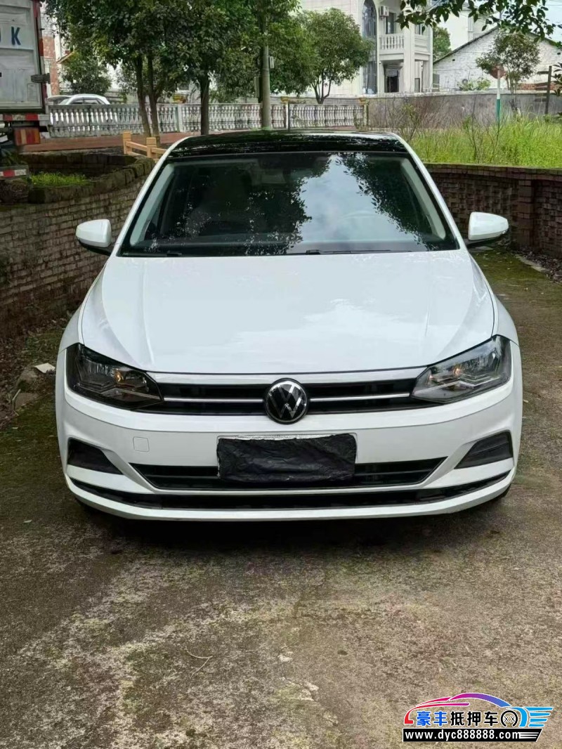 抵押车出售22年大众polo轿车