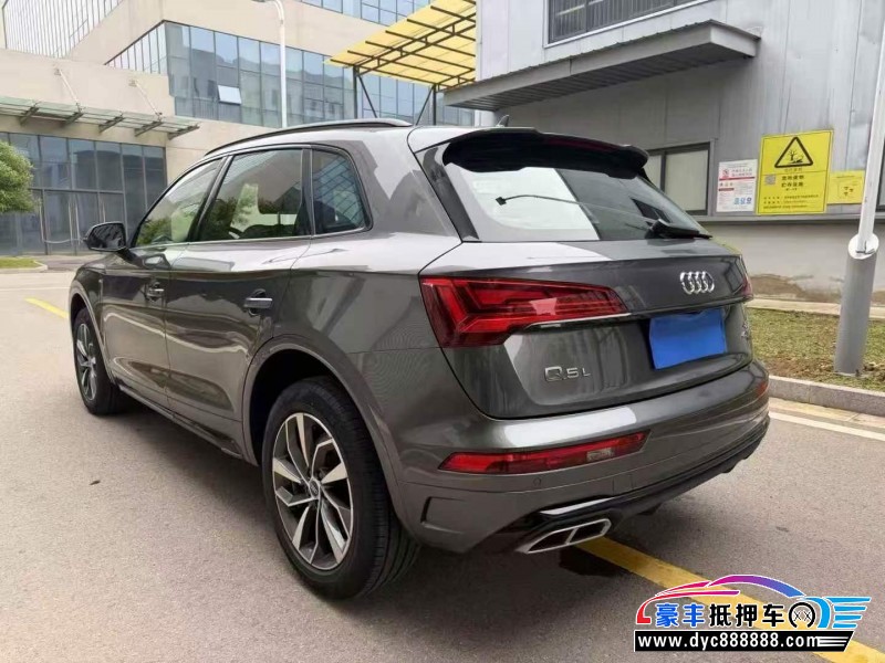 23年奥迪Q5轿车抵押车出售