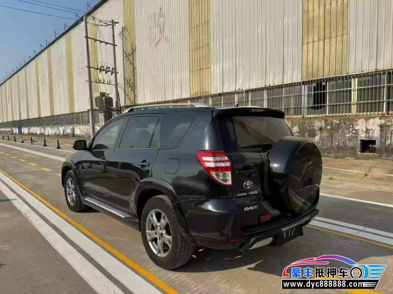 13年丰田RAV4轿车抵押车出售