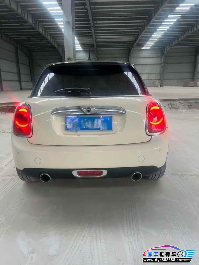 15年宝马MINI轿车抵押车出售