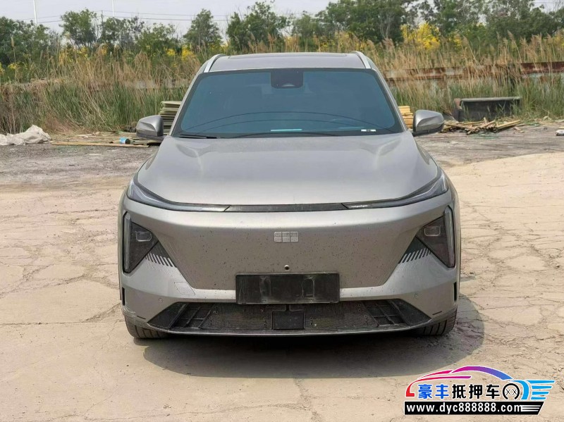 24年吉利银河L7轿车