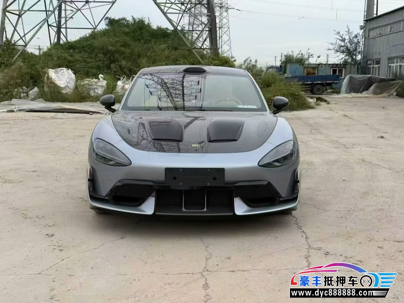 抵押车出售25年小米SU7轿车