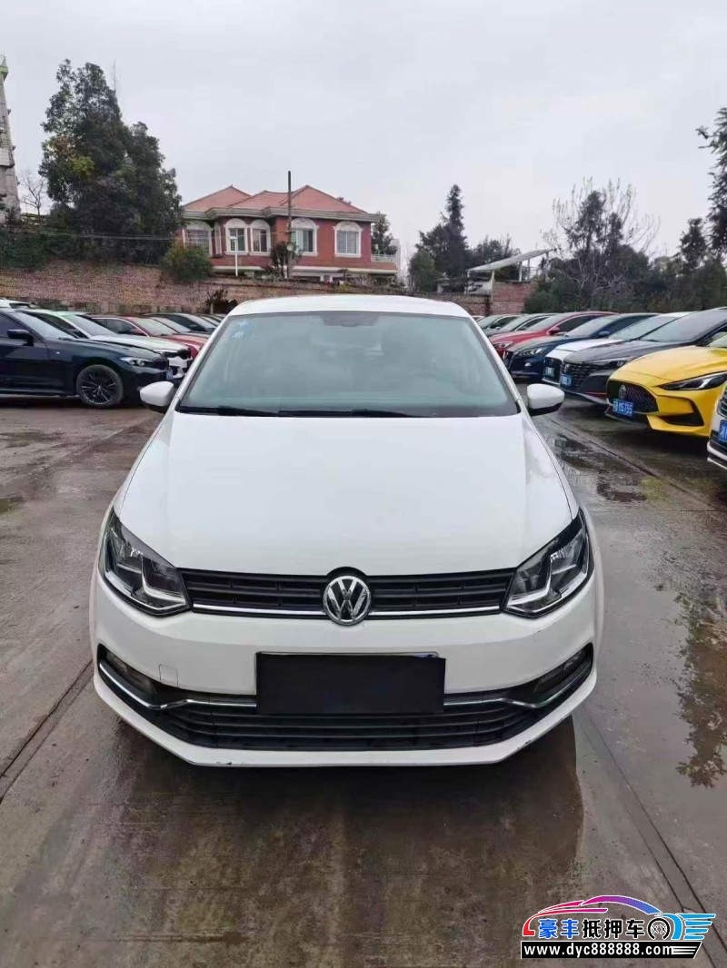抵押车出售15年大众polo轿车