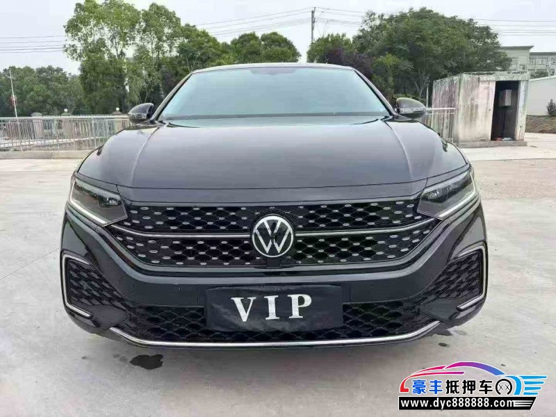 抵押车出售23年大众帕萨特轿车