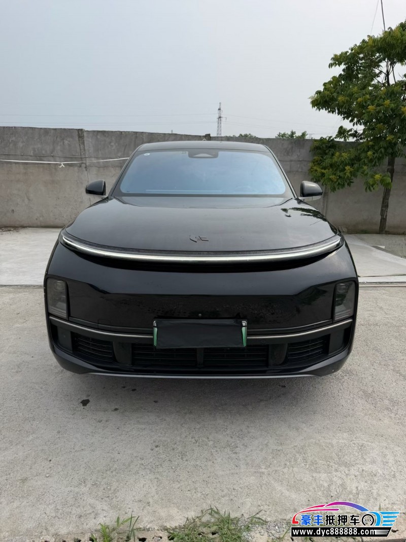 抵押车出售23年理想L8SUV