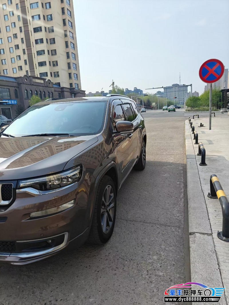 18年Jeep指挥官轿车抵押车出售