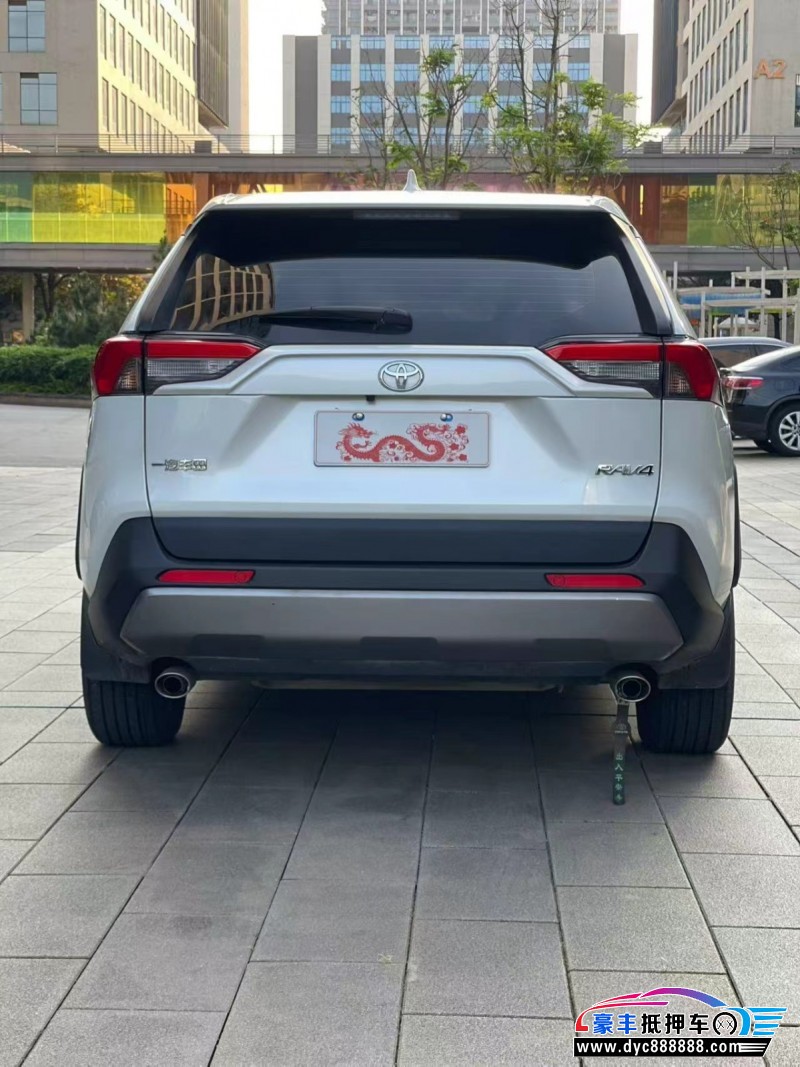 23年丰田RAV4轿车抵押车出售