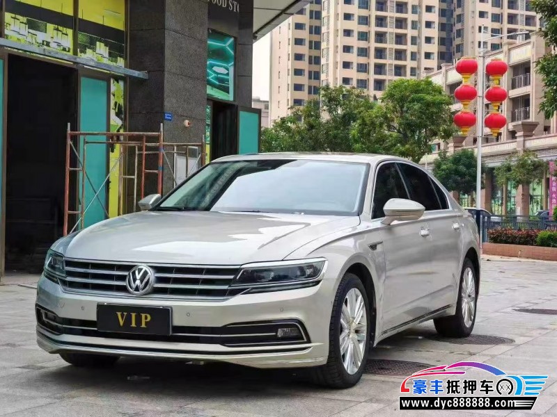 17年大众辉昂轿车抵押车出售