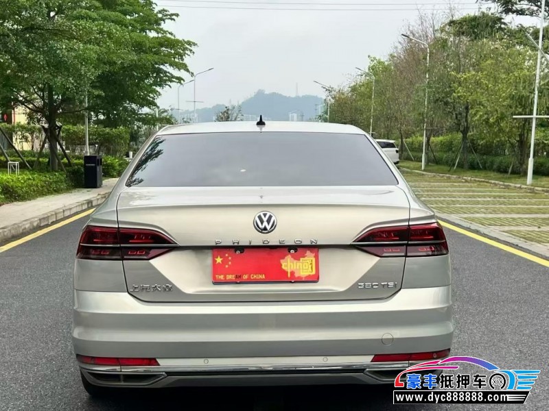 20年大众辉昂轿车抵押车出售