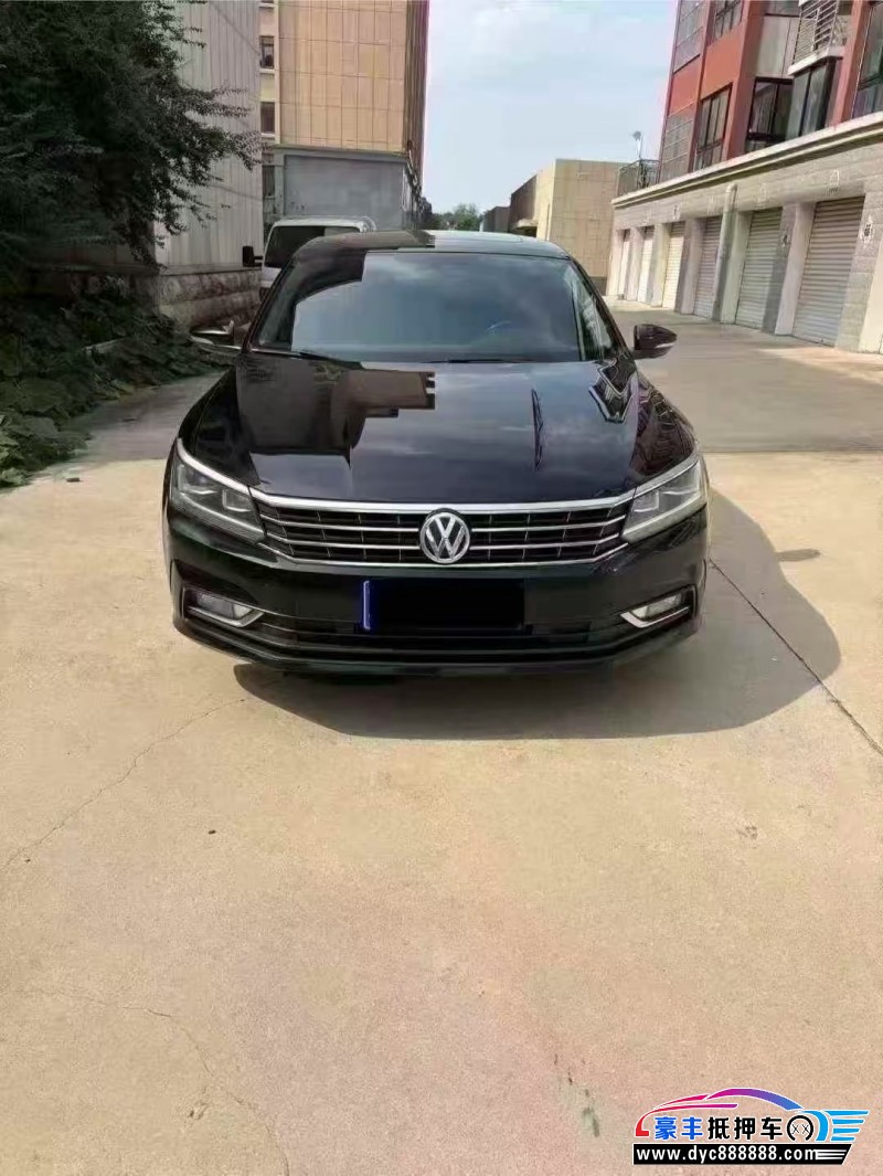 抵押车出售18年大众帕萨特轿车