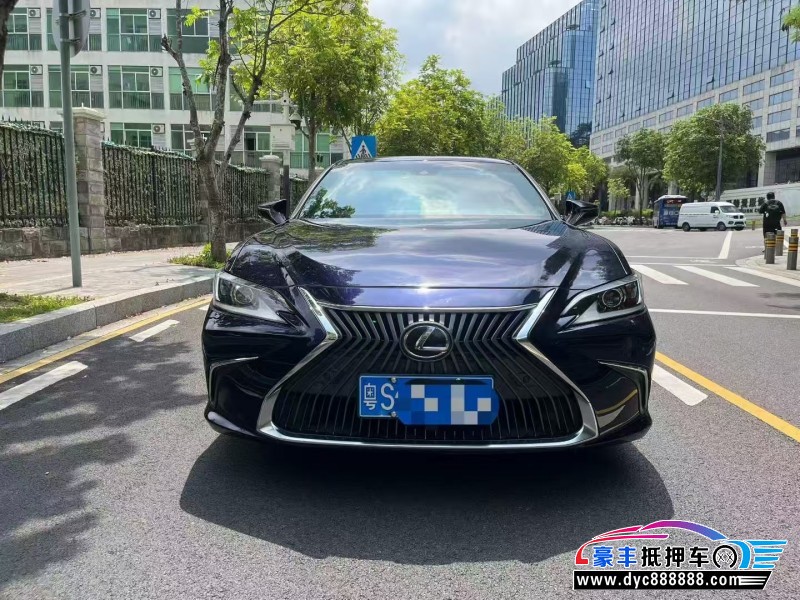 20年雷克萨斯ES轿车抵押车出售